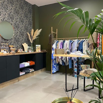 Paillette Boutique, Magasin de Vêtements à Lherm