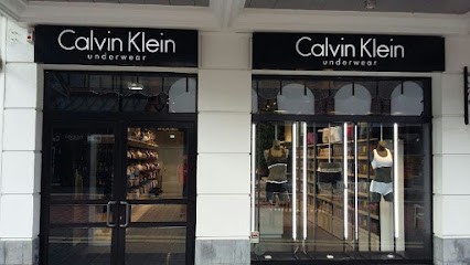 Calvin Klein, Magasin de Vêtements à Roubaix