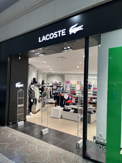 Lacoste, Magasin de Vêtements à Montesson