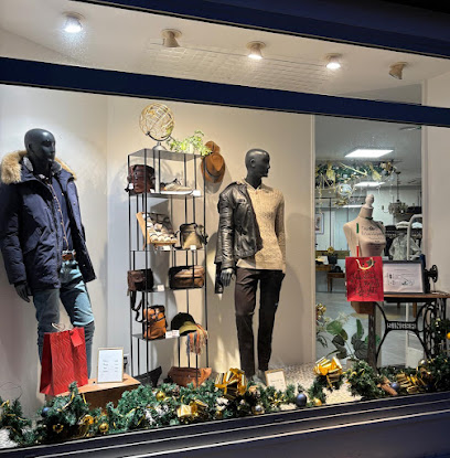 Le Dressing Mr And Mrs Magasin De Vêtements à Thouars