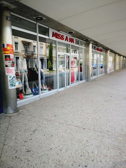 Miss A Na, Magasin de Vêtements à Roanne