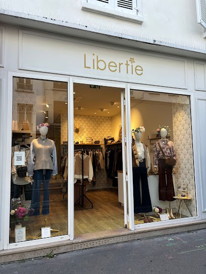 Libertie, Magasin de Vêtements à Paris 15
