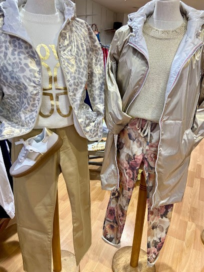 Mosaïque, Magasin de Vêtements à Montmorillon