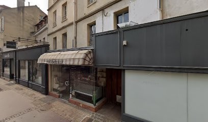 Mkt Studio, Magasin de Vêtements à Saint-Germain-en-Laye