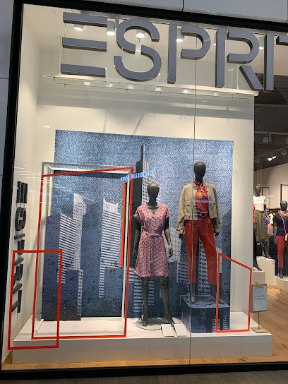 Esprit, Magasin de Vêtements à Guichainville