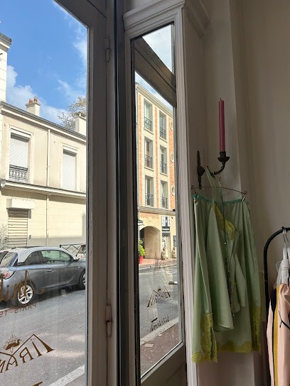 Curiosity, Magasin de Vêtements au Vésinet