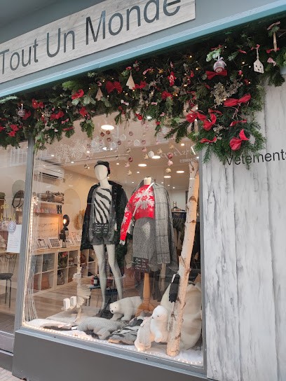 Tout Un Monde, Magasin de Vêtements à Manosque