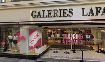 Gérard Darel, Magasin de Vêtements au Mans