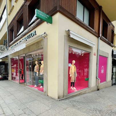 United Colors Of Benetton, Magasin de Vêtements à Megève