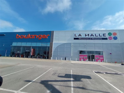 La Halle Magasin De Vêtements à Barentin