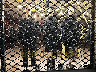 Noir de Monde, Magasin de Vêtements à Metz