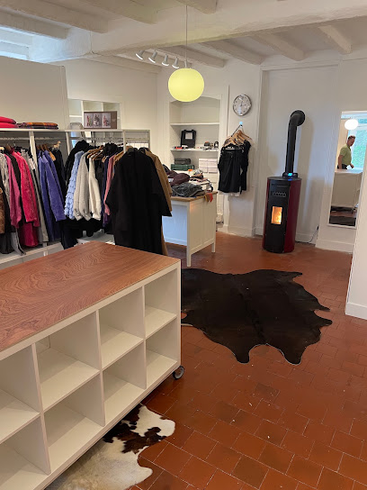 Espace Mode Luzy Magasin De Vêtements à Luzy