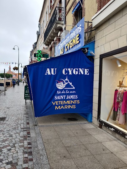 Au Cygne Vêtements Marins, Magasin de Vêtements à Trouville-sur-Mer