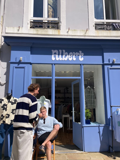 Albert Magasin De Vêtements au Palais