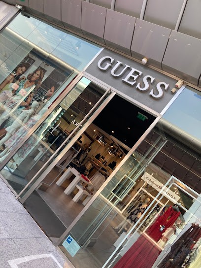 GUESS, Magasin de Vêtements à Montpellier
