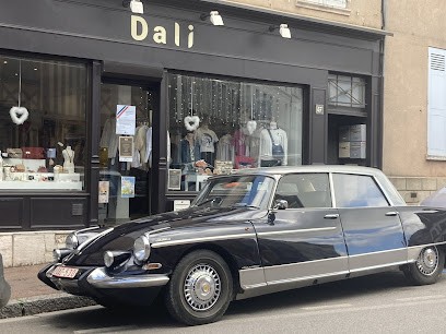 Dali, Magasin de Vêtements à Houdan