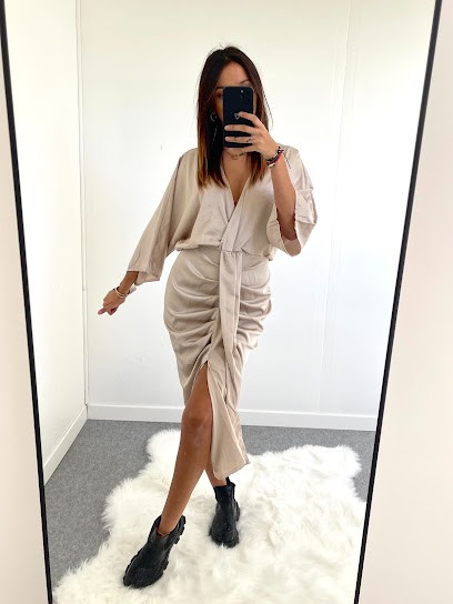 BOUTIQUE DE VETEMENTS MML PRET A PORTER, Magasin de Vêtements à Flassans-sur-Issole