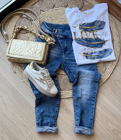 Mayloa Fava, Magasin de Vêtements à Sablons