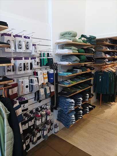 YGG more than organic, Magasin de Vêtements à Lyon 04