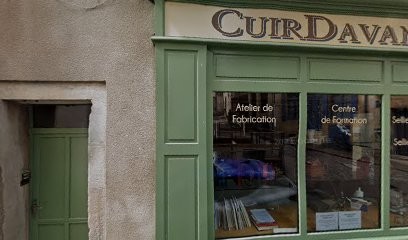 l'armoire deluxe, Magasin de Vêtements à Semur-en-Auxois