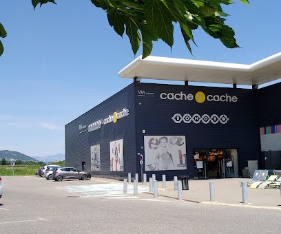 Cache Cache, Magasin de Vêtements à Peipin