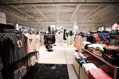 Etam Undiz Miramas Cc Provence, Magasin de Vêtements à Miramas