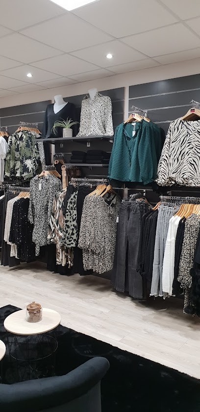 Le Dressing D'Angèle, Magasin de Vêtements à Bruyères