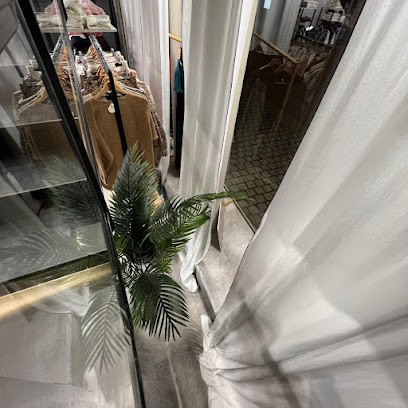 Mademoiselle BLOOM, Magasin de Vêtements à Lamballe