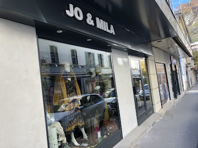 St Jean de Maurienne, Magasin de Vêtements à Saint-Jean-de-Maurienne