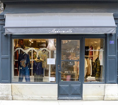 Mademoiselle, Magasin de Vêtements à Ornans