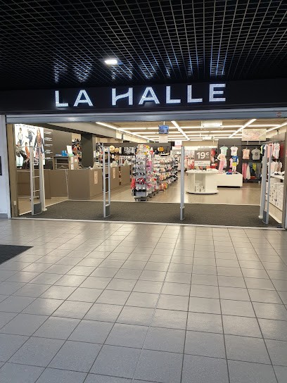 La Halle Roanne Espace Saint Louis, Magasin de Vêtements à Roanne