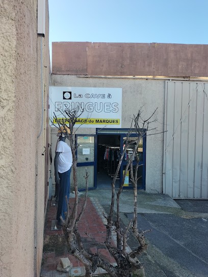 La cave à fringues, Magasin de Vêtements à Plan-de-Cuques