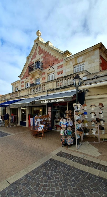 Sasha, Magasin de Vêtements à Soulac-sur-Mer