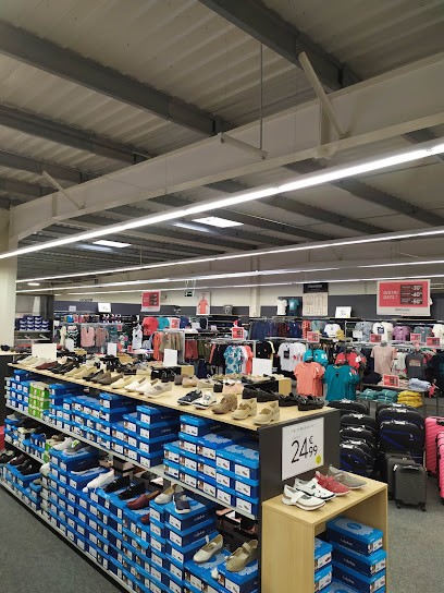 DistriCenter, Magasin de Vêtements à Vendôme