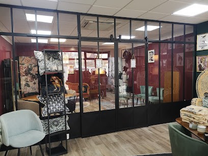 Les Demoiselles Du Marais, Magasin de Vêtements à Saône