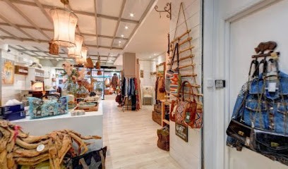 La Tanière De L'Ours, Magasin de Vêtements à Lamotte-Beuvron