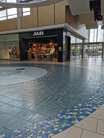 Jules Longuenesse, Magasin de Vêtements à Longuenesse