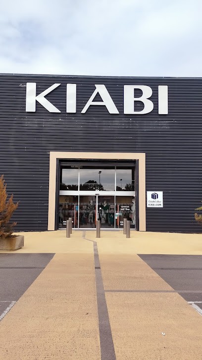 Store Kiabi St Martin Des Champs, Magasin de Vêtements à Saint-Martin-des-Champs