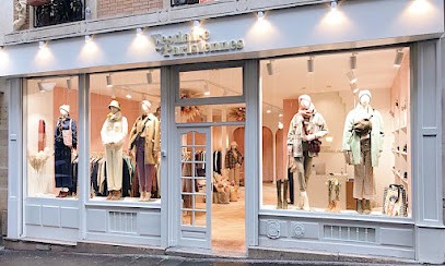 Vestiaire des Parisiennes, Magasin de Vêtements à Paris 18