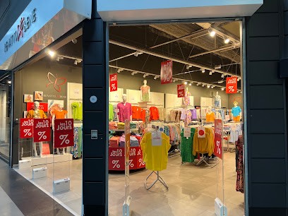 Renatto Bene RBF, Magasin de Vêtements à Gonesse