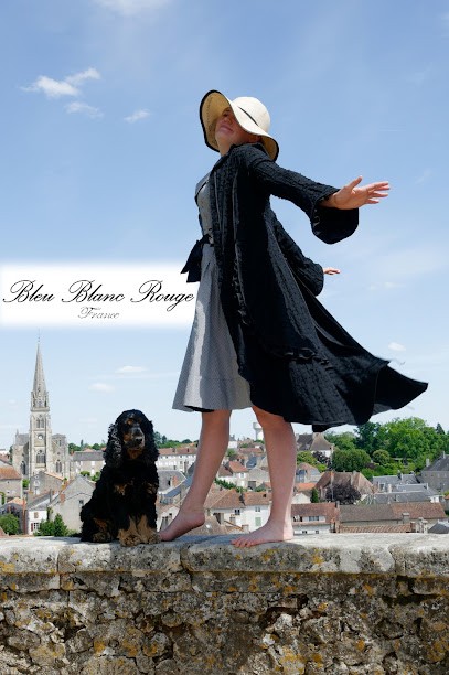 Dépôt vente Hier Encore, Magasin de Vêtements à Montmorillon