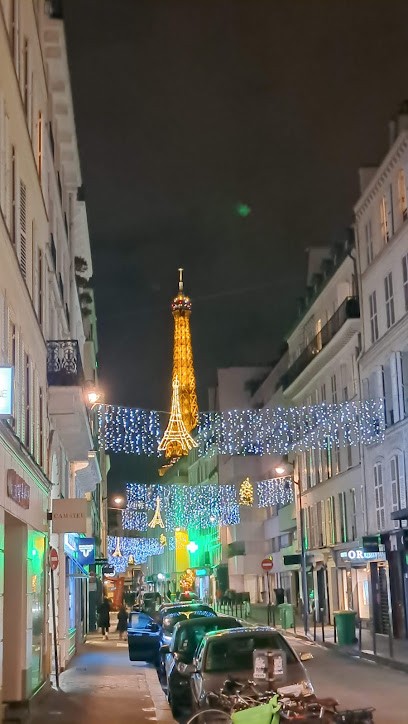 Gérard Darel, Magasin de Vêtements à Paris 07