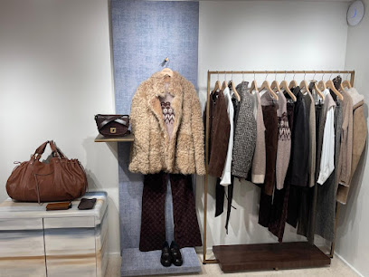 Gerard Darel Magasin De Vêtements à Paris 03