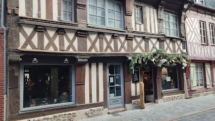 Juna, Magasin de Vêtements à Honfleur