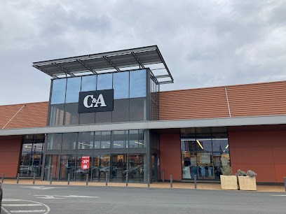 C&A, Magasin de Vêtements à Montluçon