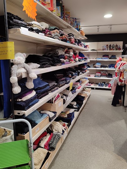 Le Vestiaire - Boutique Solidaire, Magasin de Vêtements à Saverne