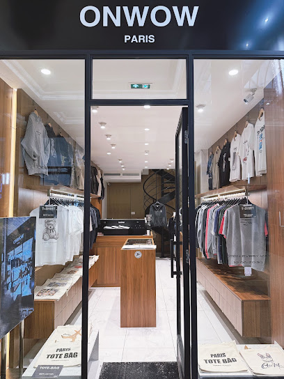 Onwow Magasin De Vêtements à Paris 08