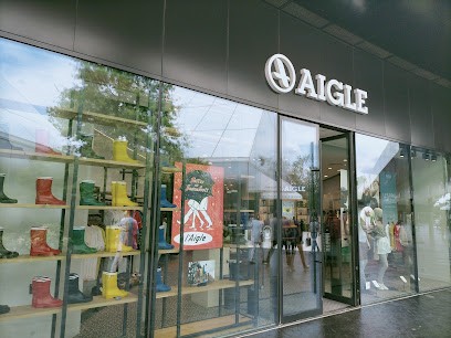 Outlet Aigle The Village, Magasin de Vêtements à Villefontaine