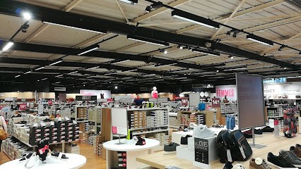 Halle Fashion And Accessories, Magasin de Vêtements à Ollioules