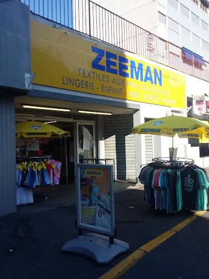 Zeeman Saint-Chamond Rue Pierre Currie, Magasin de Vêtements à Saint-Chamond